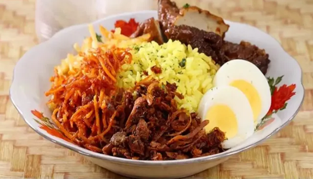 nasi kuning bugis Nasi Tradisional